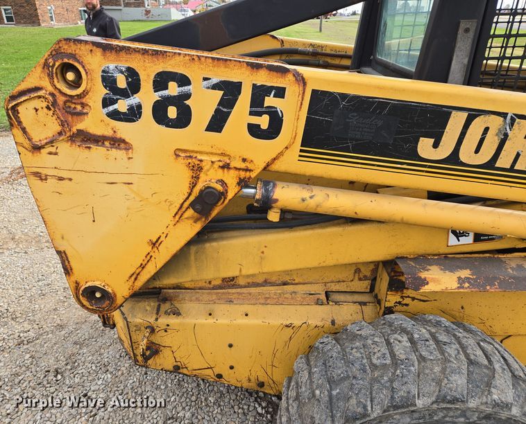 image for item EQ3598 1997 John Deere  8875 skid steer loader