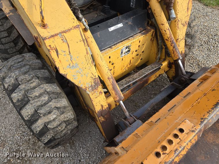 image for item EQ3598 1997 John Deere  8875 skid steer loader