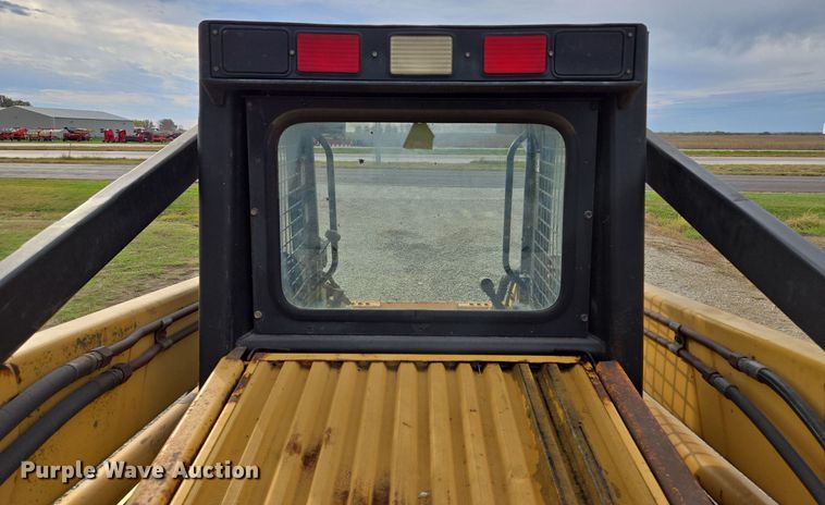 image for item EQ3598 1997 John Deere  8875 skid steer loader