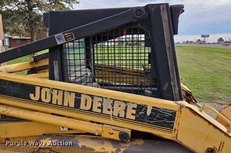 image for item EQ3598 1997 John Deere  8875 skid steer loader