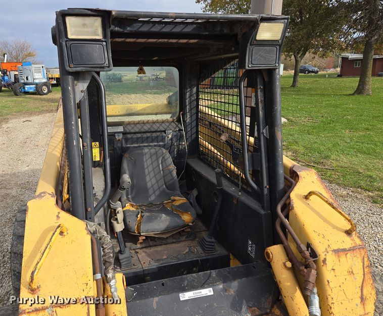 image for item EQ3598 1997 John Deere  8875 skid steer loader