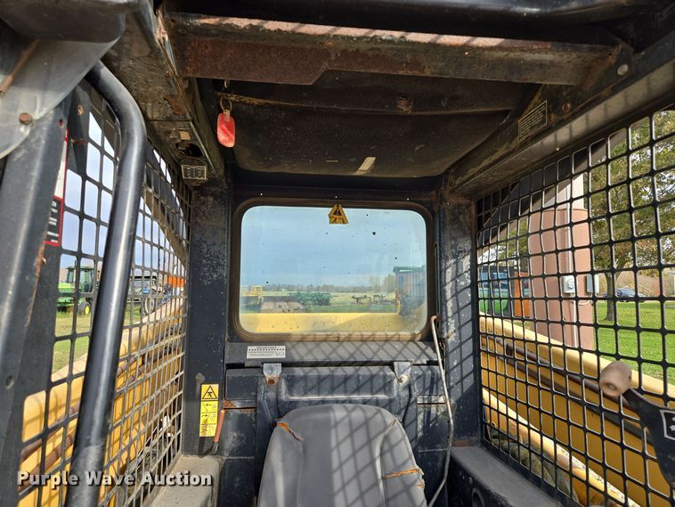 image for item EQ3598 1997 John Deere  8875 skid steer loader