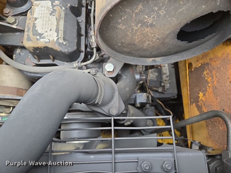 image for item EQ3598 1997 John Deere  8875 skid steer loader