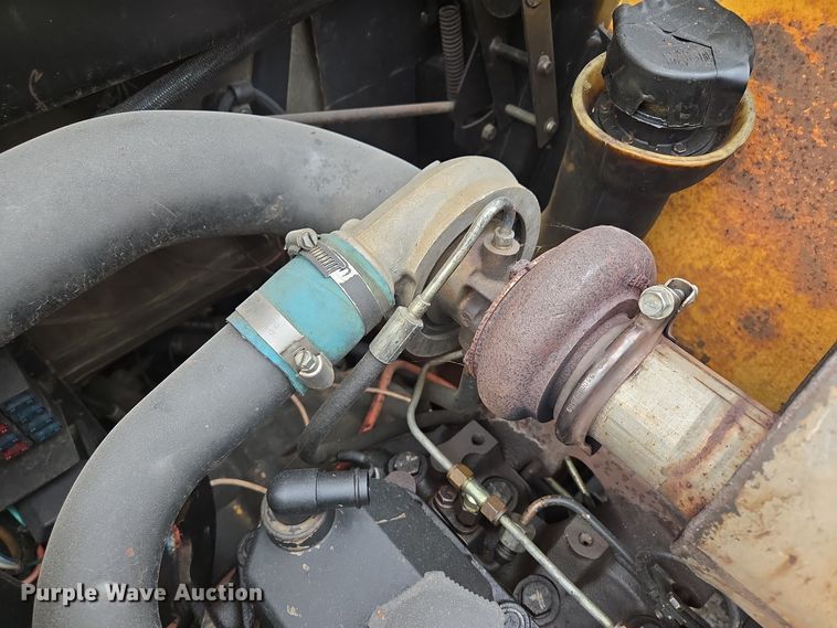 image for item EQ3598 1997 John Deere  8875 skid steer loader