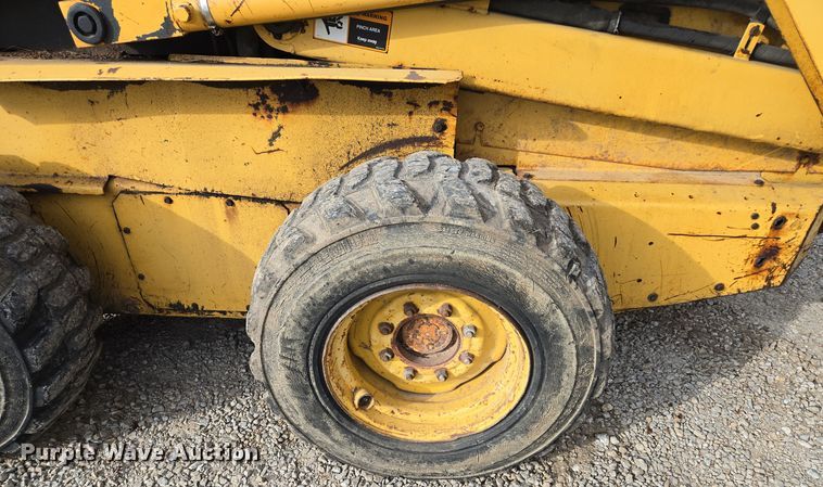 image for item EQ3598 1997 John Deere  8875 skid steer loader