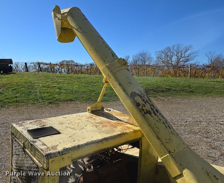 image for item EQ3613 Wayne  LH318-517 wood chipper