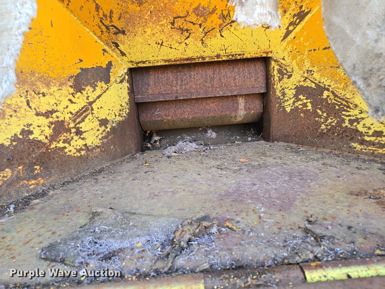 image for item EQ3613 Wayne  LH318-517 wood chipper