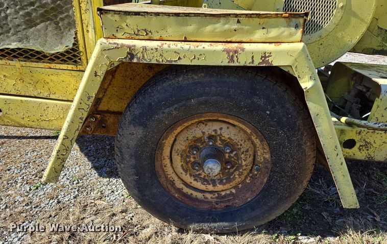 image for item EQ3613 Wayne  LH318-517 wood chipper