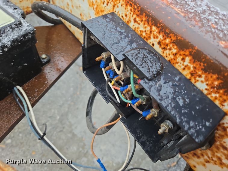 image for item ER5006 1995 Shop built equipment trailer