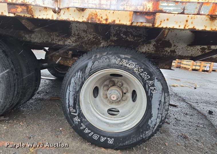 image for item ER5006 1995 Shop built equipment trailer