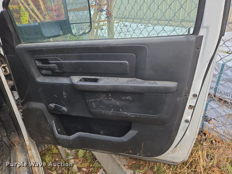 image for item ER5008 2016 Dodge Ram 4500 truck cab and chassis