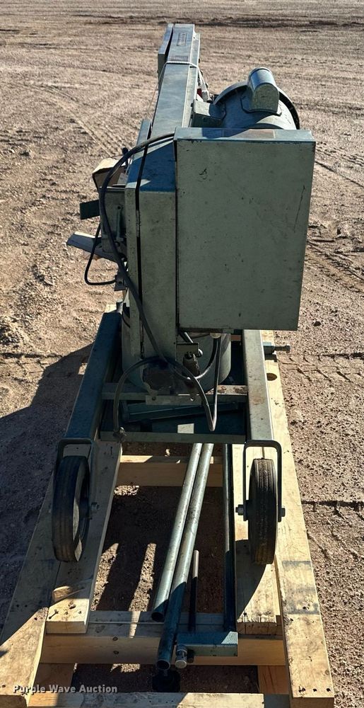 image for item ER8310 Ellis 1600 band saw