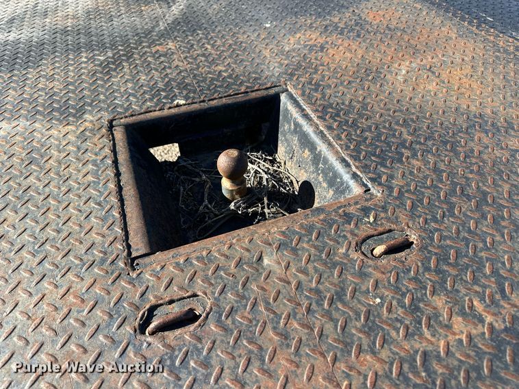 image for item ER8315 2012 Dodge Ram 5500HD Crew Cab flatbed truck