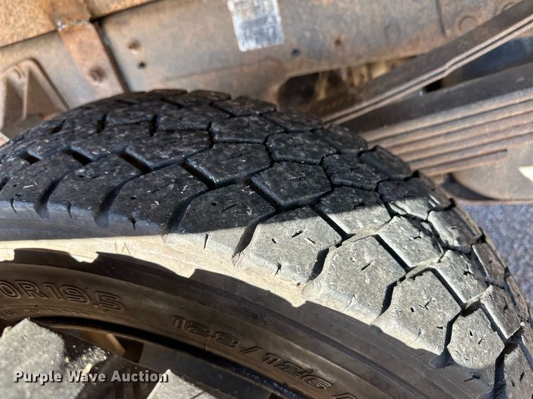 image for item ER8315 2012 Dodge Ram 5500HD Crew Cab flatbed truck