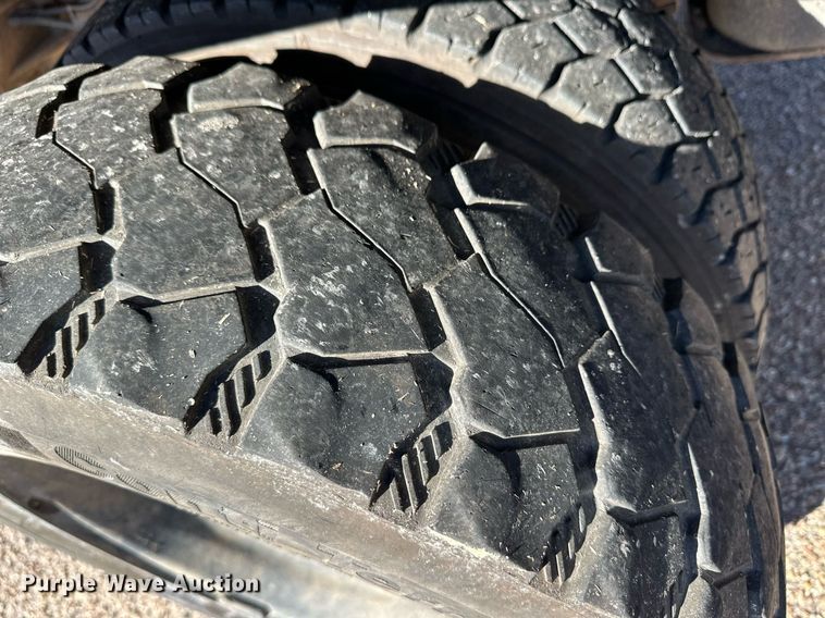 image for item ER8315 2012 Dodge Ram 5500HD Crew Cab flatbed truck