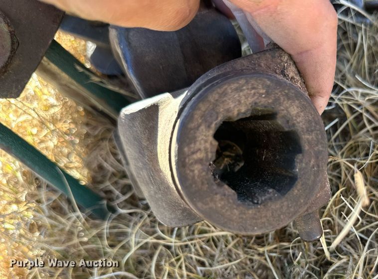 image for item ER8316 John Deere 1508 batwing rotary mower