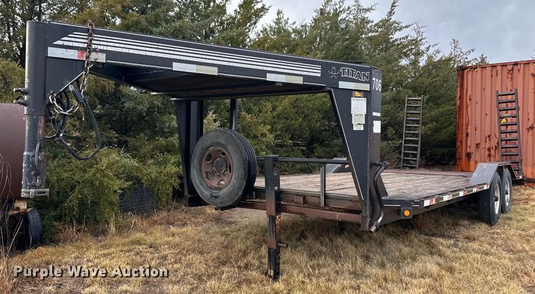 image for item ER8325 2006 Titan equipment trailer