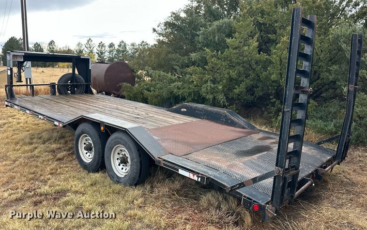 image for item ER8325 2006 Titan equipment trailer