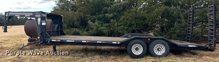 image for item ER8325 2006 Titan equipment trailer