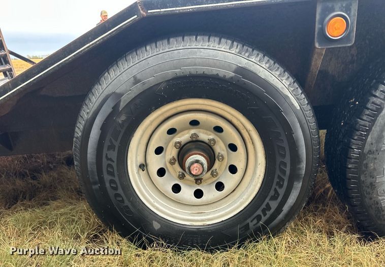 image for item ER8325 2006 Titan equipment trailer