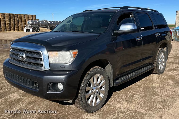 image for item ER8342 2012 Toyota Sequoia SUV