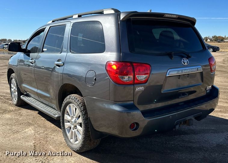 image for item ER8342 2012 Toyota Sequoia SUV