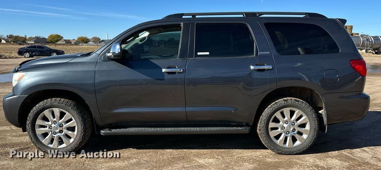 image for item ER8342 2012 Toyota Sequoia SUV