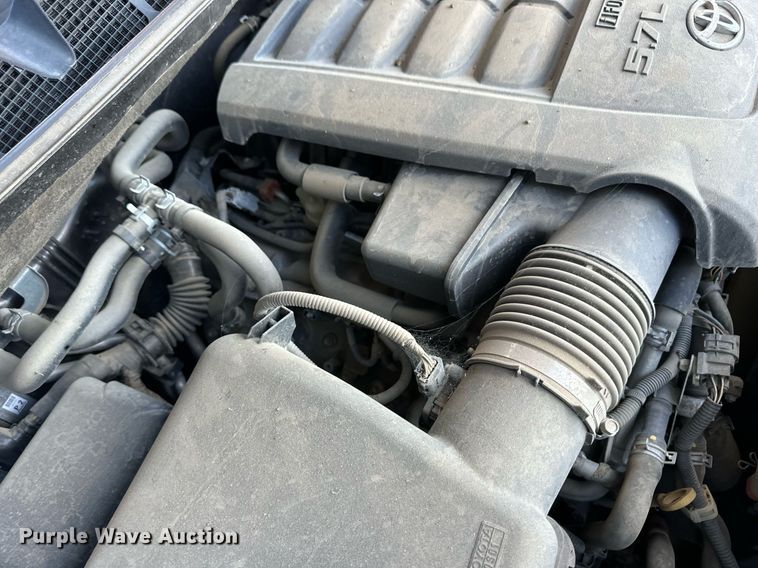 image for item ER8342 2012 Toyota Sequoia SUV