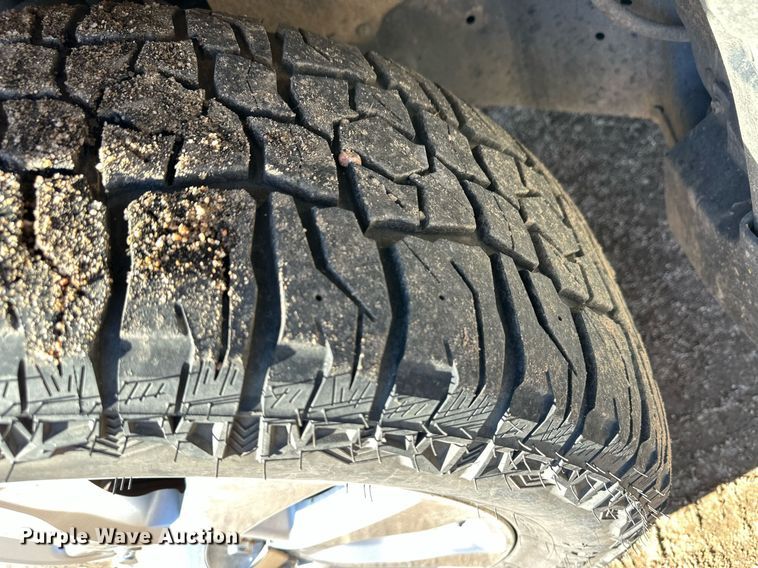 image for item ER8342 2012 Toyota Sequoia SUV