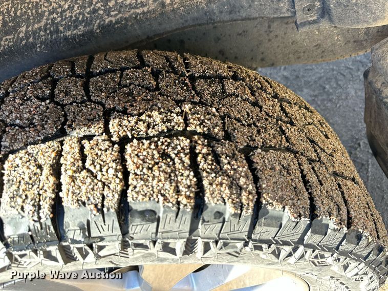 image for item ER8342 2012 Toyota Sequoia SUV