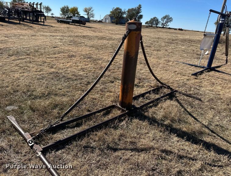 image for item ER8354 (2) cattle oilers