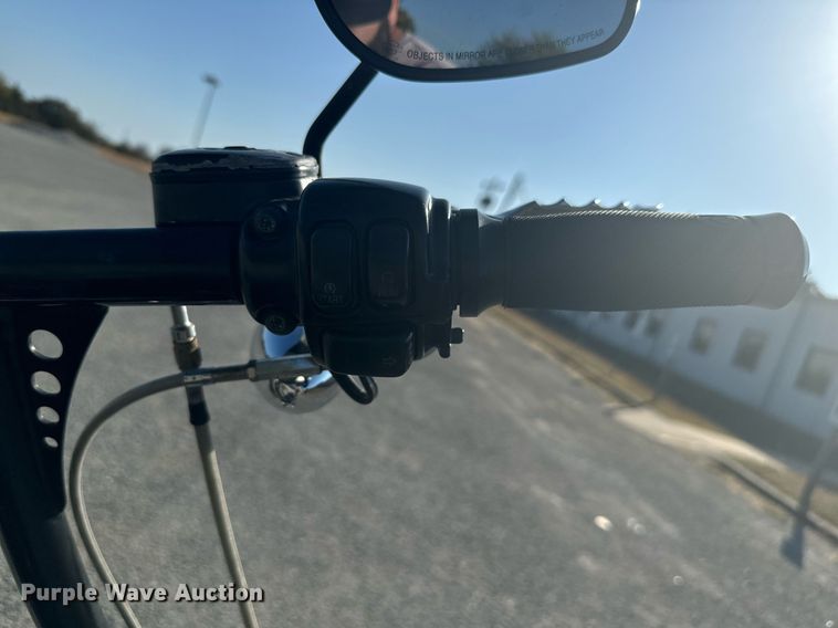 image for item IE9153 2007 Harley Davidson Dyna  motorcycle