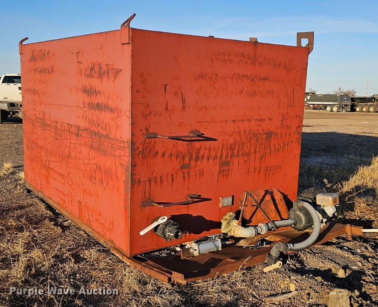 image for item LW9987 Sioux City Foundry RWT-30 water tank