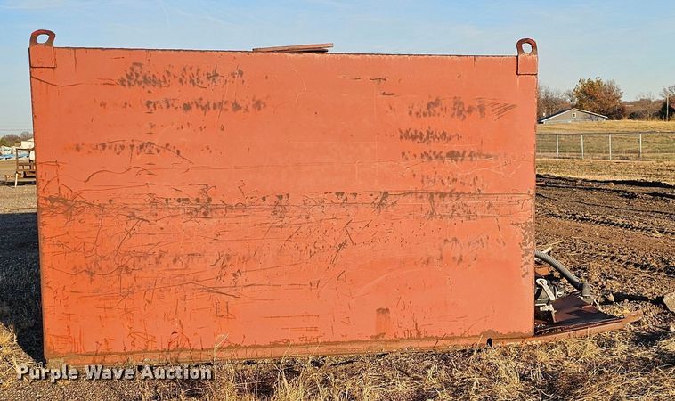 image for item LW9987 Sioux City Foundry RWT-30 water tank