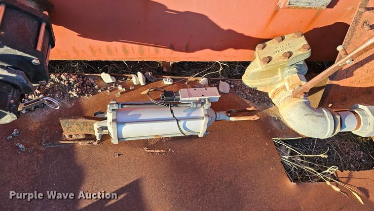 image for item LW9987 Sioux City Foundry RWT-30 water tank