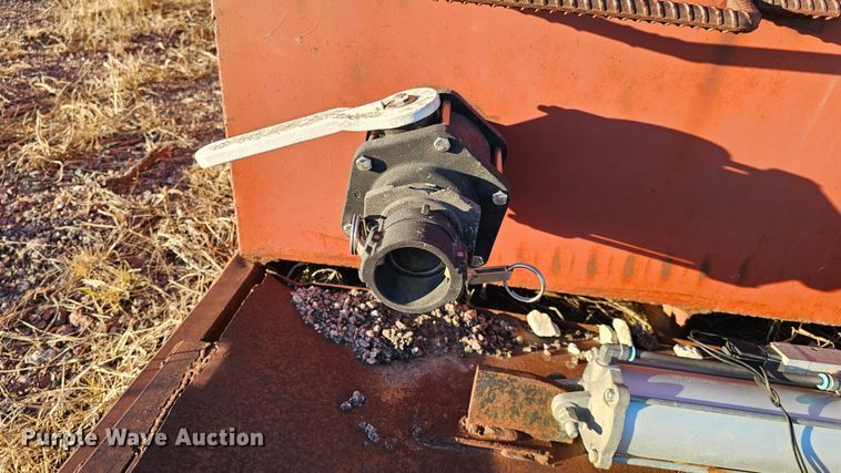 image for item LW9987 Sioux City Foundry RWT-30 water tank