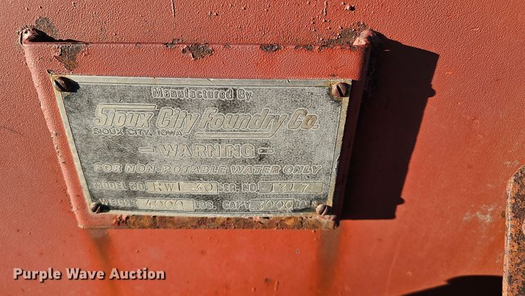 image for item LW9987 Sioux City Foundry RWT-30 water tank