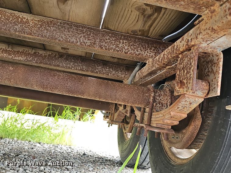 image for item ML9509 2006 Maurer Manufacturing equipment trailer