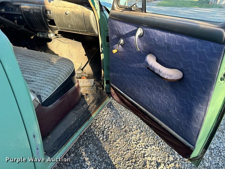 image for item MS9997 1952 Plymouth sedan