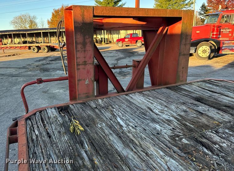 image for item MT9018 1991 Coose equipment trailer