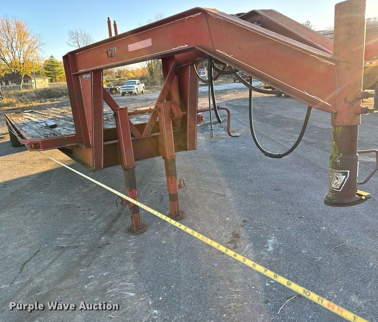 image for item MT9018 1991 Coose equipment trailer