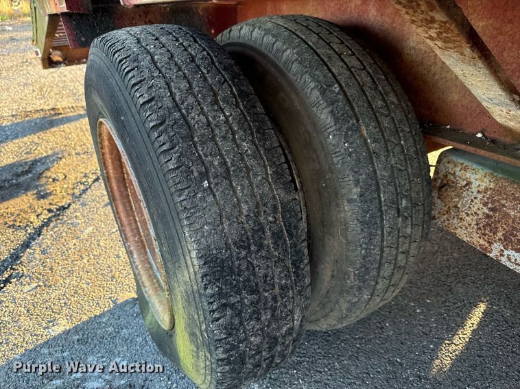 image for item MT9018 1991 Coose equipment trailer