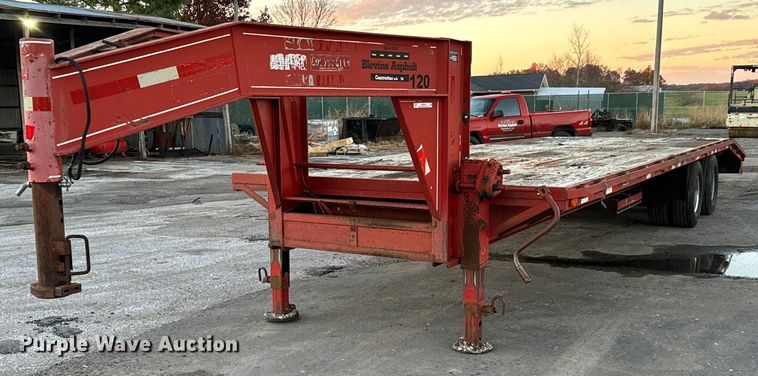 image for item MT9019 1993 Gold Star Trailers 120 equipment trailer