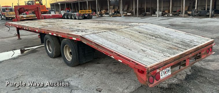 image for item MT9019 1993 Gold Star Trailers 120 equipment trailer