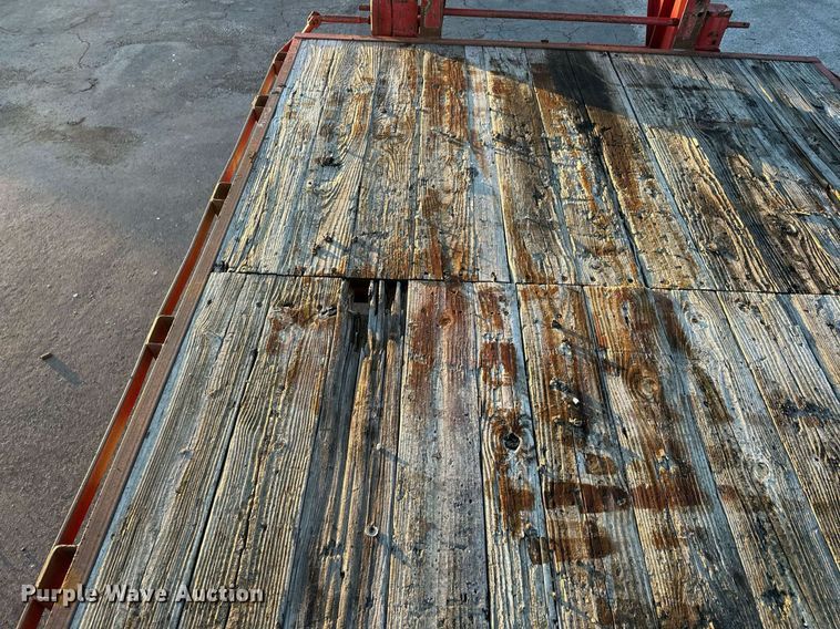 image for item MT9019 1993 Gold Star Trailers 120 equipment trailer