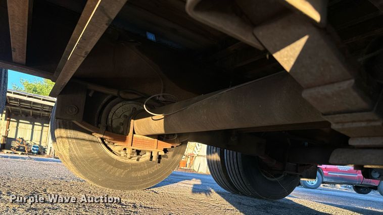 image for item MT9019 1993 Gold Star Trailers 120 equipment trailer