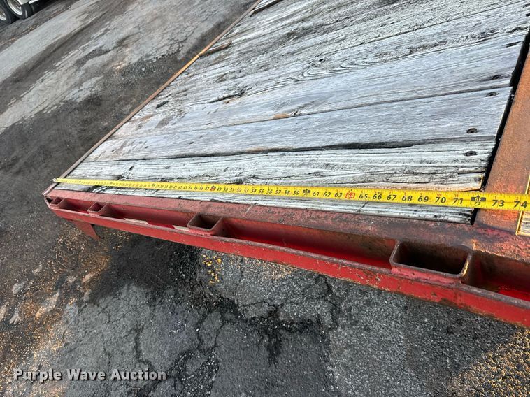 image for item MT9019 1993 Gold Star Trailers 120 equipment trailer