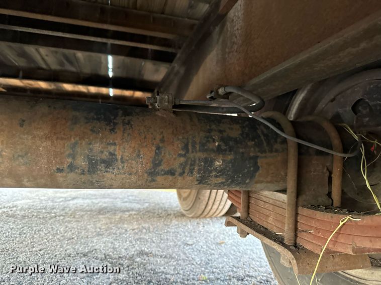 image for item MT9019 1993 Gold Star Trailers 120 equipment trailer