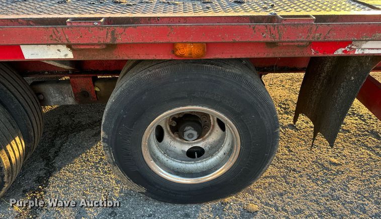 image for item MT9019 1993 Gold Star Trailers 120 equipment trailer