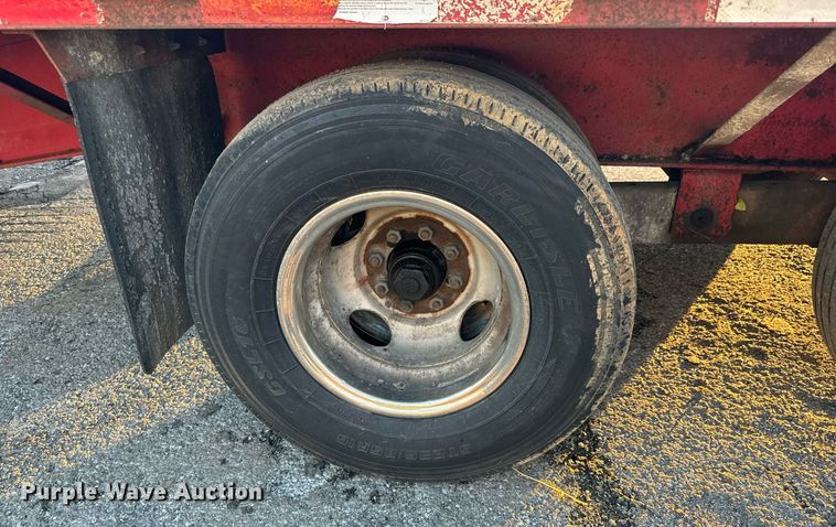 image for item MT9019 1993 Gold Star Trailers 120 equipment trailer